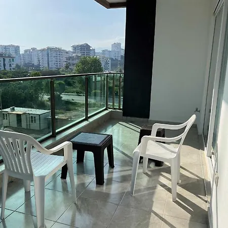 Apartamento Spacious Flat At The Pool, Huge Balcony, 2 Bedroom Alanya