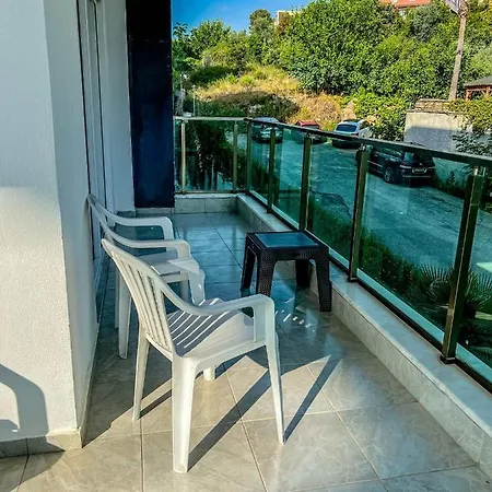 Spacious Flat At The Pool, Huge Balcony, 2 Bedroom Alanya