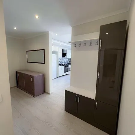 Spacious Flat At The Pool, Huge Balcony, 2 Bedroom * אלאניה